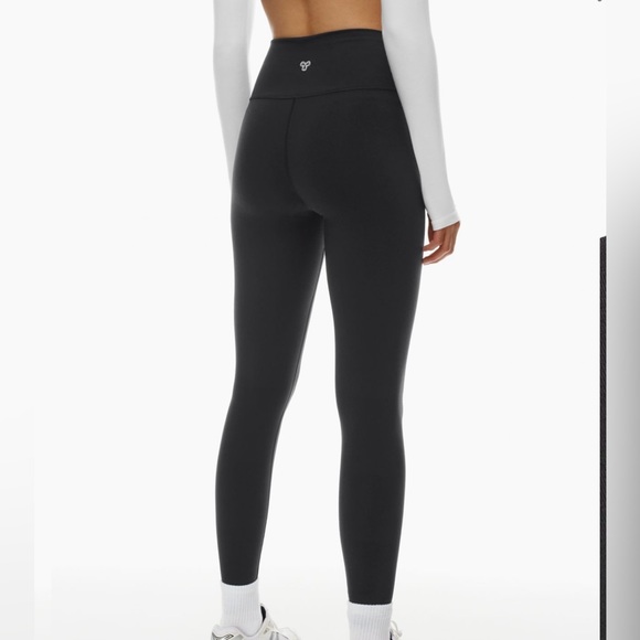 Black TNA regular length leggings - Picture 2 of 5